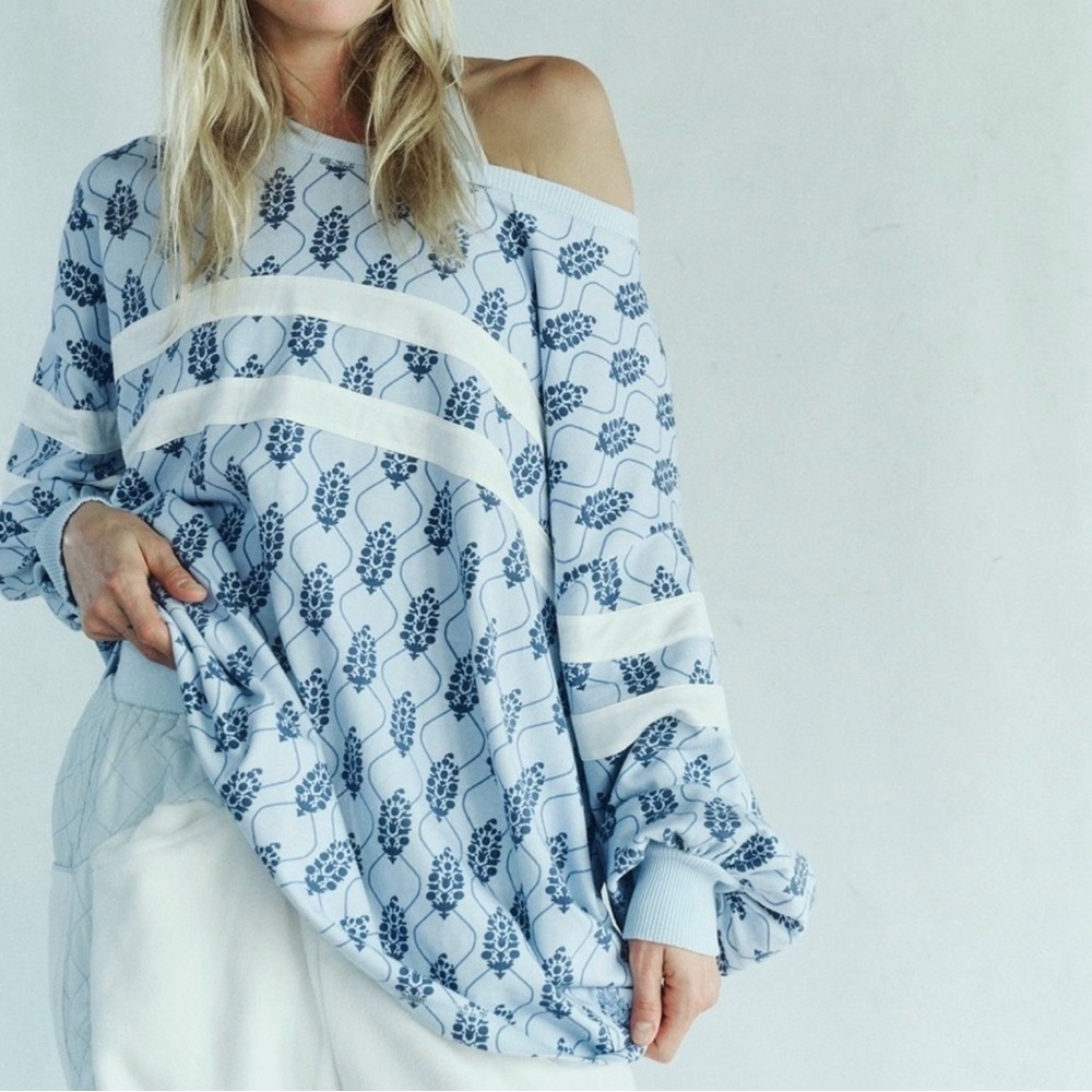 FP MOVEMENT BY FREE PEOPLE POST UP LOGO LAYER SHIRT TOP SIZE M MSRP $98.00 Nwot
